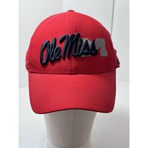 NikeLegacy91 Dri-fit Old Miss Rebels fitted Hat